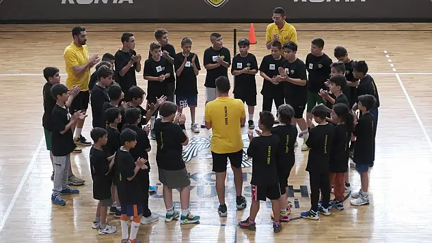 Konya Büyükşehir Belediyespor'da Basketbol altyapı seçmelerine yoğun ilgi