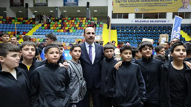 Konya Büyükşehir'den spor kulüplerine 144 milyon liralık destek