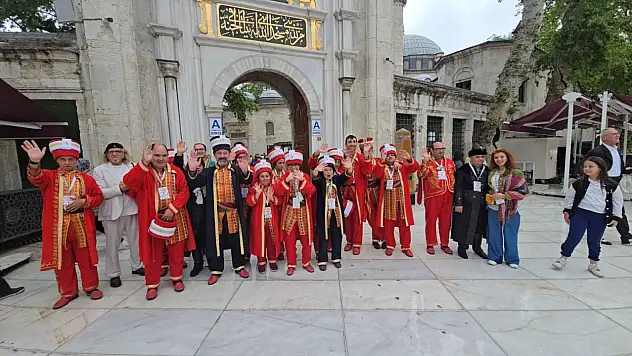 Konya Büyükşehir, Engelliler Haftası kapsamında özel bireylere rengarenk anlar yaşattı