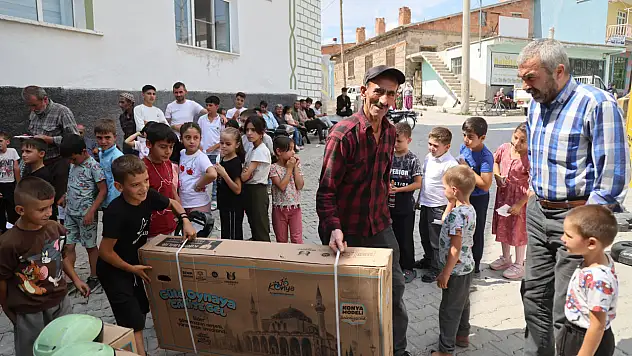 Konya'da 13 bin çocuğa bisiklet sevinci