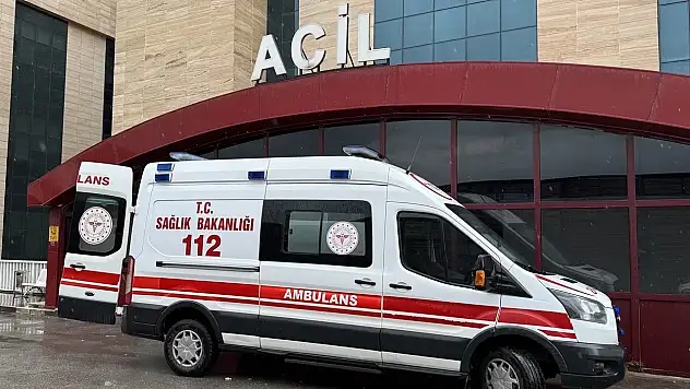 Konya'da 2 otomobil çarpıştı: 2 yaralı!