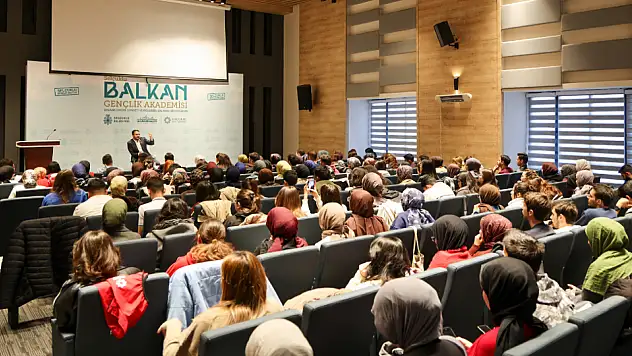 Konya'da 25 öğrenciye yurtdışı fırsatı