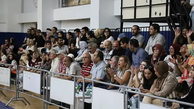 Konya'da 30 Ağustos heyecanı sahaya taşındı! Şampiyon belli oldu