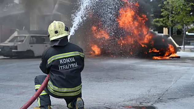 Konya'da 350 öğrenciye gönüllü itfaiyecilik eğitimi