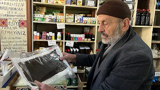 Konya'da 65 yıldır insanların acısına acıyla derman oluyor