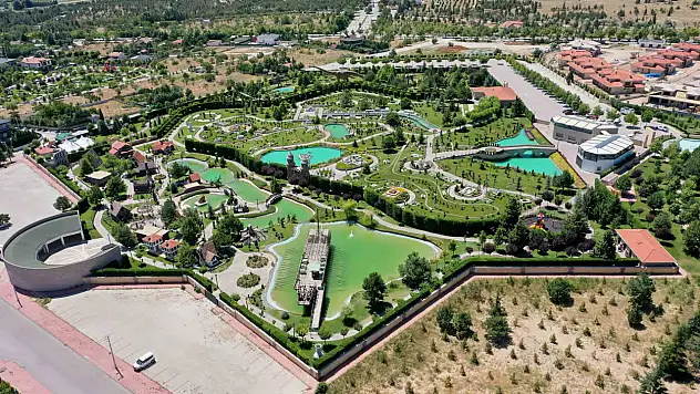 Konya'da 7'den 70'e kimse bu parktan çıkmak istemiyor! 200 bin ziyaretçi ağırladı
