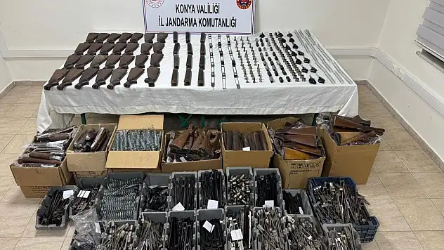 Konya'da adresler tek tek basıldı! Ele geçirilenler şaşkına çevirdi