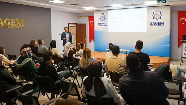 Konya'da  ailelere 'Akran zorbalığı ile mücadele' eğitimi