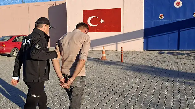 Konya'da alkollü 2 kişi polise saldırdı: 1 tutuklama