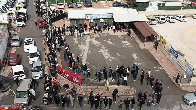 Konya'da APP plaka paniği: 140 bin liralık ceza sürücüleri kuyruğa soktu