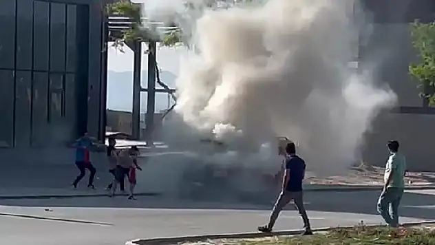 Konya'da araç yangını: Maddi hasar meydana geldi