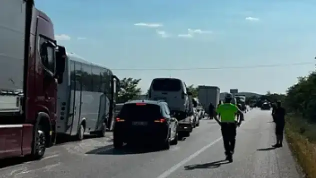 Konya'da askeri araç devrildi!