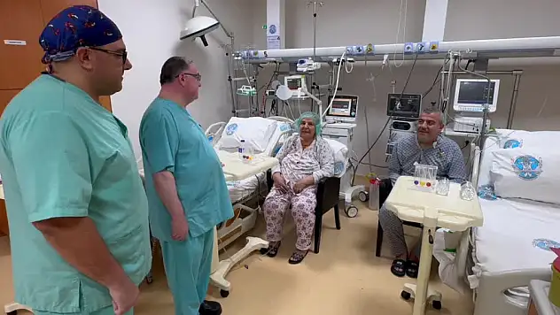 Konya'da aynı gün kalp ameliyatı olan anne ve oğlu sağlıklı şekilde taburcu edildi