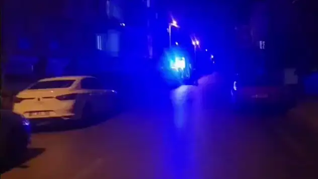 Konya'da balkondan düşen genç kız ağır yaralandı