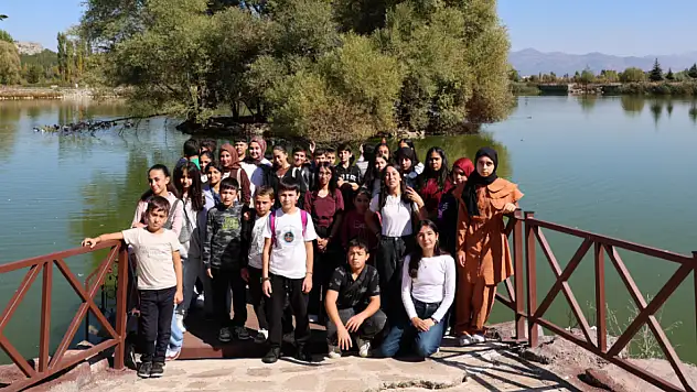 Konya'da başarılı öğrenciler kültür gezisiyle ödüllendirildi