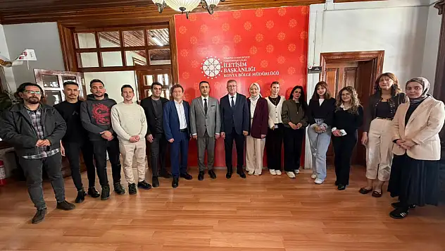 Konya'da basın kartı heyecanı: Yeni kartlar sahiplerine teslim edildi