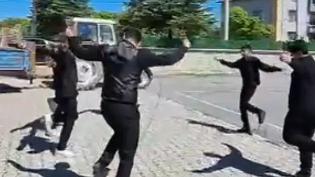 Konya'da belediye başkanı öğrencileri kırmadı: Ankara havası oynadı!