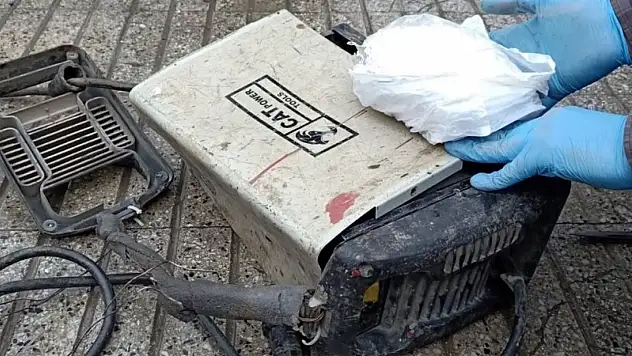 Konya'da bir aracın içinde uyuşturucu bulundu!