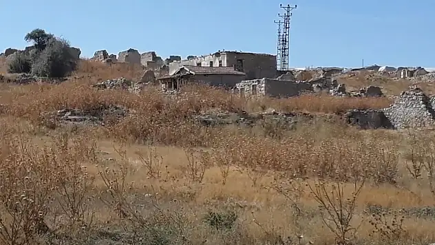 Konya'da Bir Hayalet Köy: Ne Bir Işık Yanıyor Ne Bir Ses Var