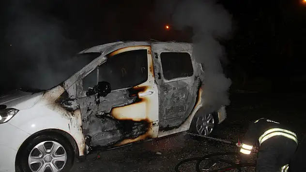 Konya'da bir şahıs aracını ateşe verdi: Sebebi şaşırttı