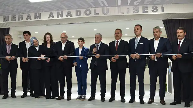 Konya'da Celalettin Hakan Katırcı'dan eğitime vefa: Kızının adını taşıyan konferans salonu açıldı