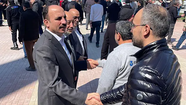 Konya'da Cuma buluşmaları sürüyor: Başkan Altay sahada