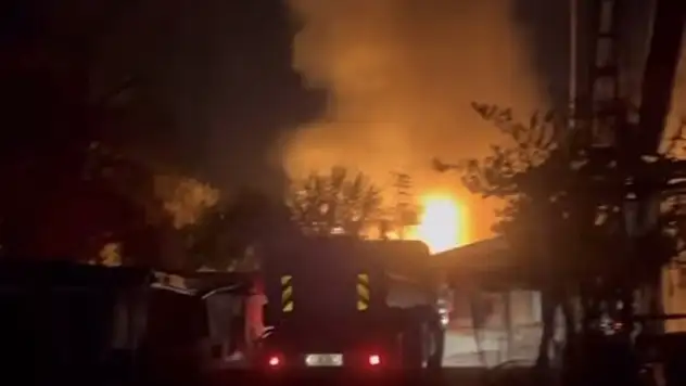 Konya'da depo yangını korkuttu!