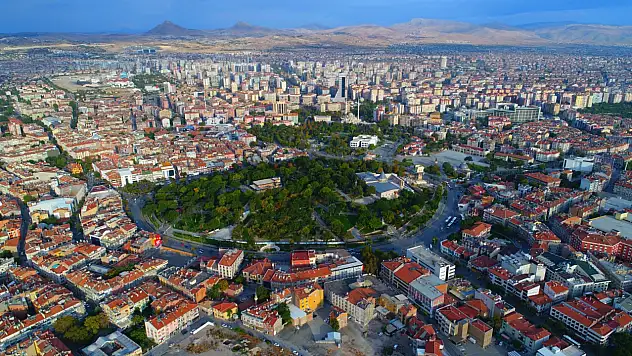 Konya'da dikkat çeken karar! Dev kurumların binaları vakıf mülkü oldu