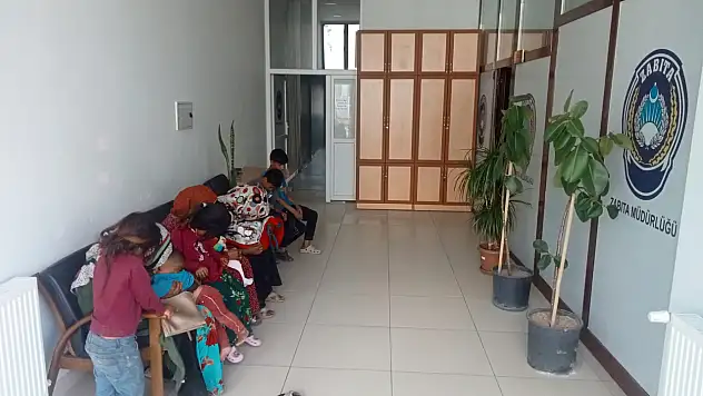 Konya'da dilencilere geçit yok! Tek tek toplanıyorlar...