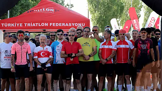 Konya'da Duatlon rüzgarı: Sporcular podyum için kıyasıya yarıştı