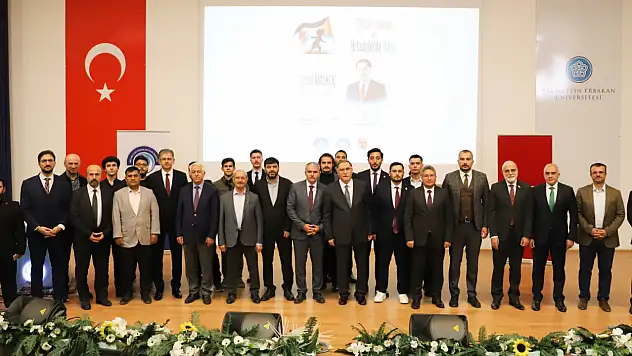 Konya'da düzenlenen konferansta kritik uyarı! 'Sırada Türkiye var'