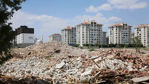 Konya'da eski yapılar tarihe karışıyor! 3,2 milyon metrekarelik alan yeniden şekilleniyor