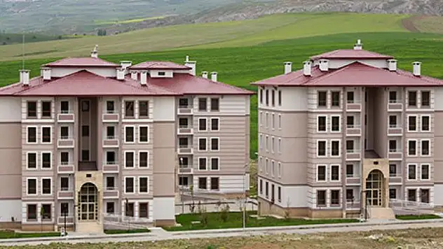 Konya'da ev ve iş yeri sahibi olmak isteyenlere TOKİ müjdesi: Açık artırma tarihleri belli oldu!