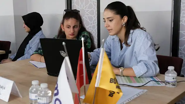 Konya'da faaliyet gösteren LİMA, öğrencilere rehber oldu!