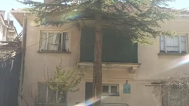 Konya'da facia: 3 yaşındaki çocuk camdan düştü!