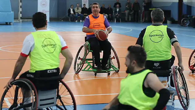 Konya'da farkındalık için ter döktüler: Skor değil, gönüller kazandı