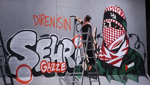 Konya'da Gazze sesi: Şiirler ve grafitilerle direniş gecesi