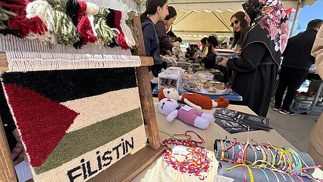 Konya'da Gazze yararına kermes düzenlendi