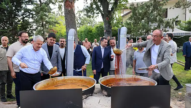 Konya'da geleneksel buluşma! Meram Bağı'nda kazanlar kaynadı