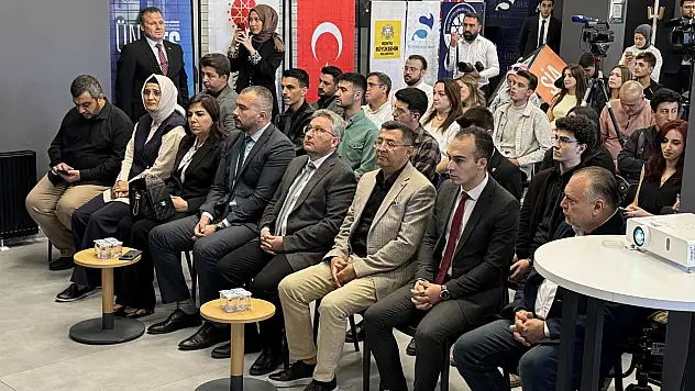 Konya'da gençlere dezenformasyon farkındalığı kazandırıldı