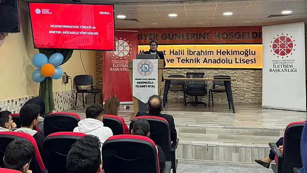 Konya'da gençlere dijital kalkan: Dezenformasyonla mücadele eğitimi verildi