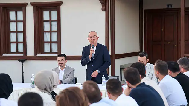 Konya'da gençlerle geleceğin haritası çizildi