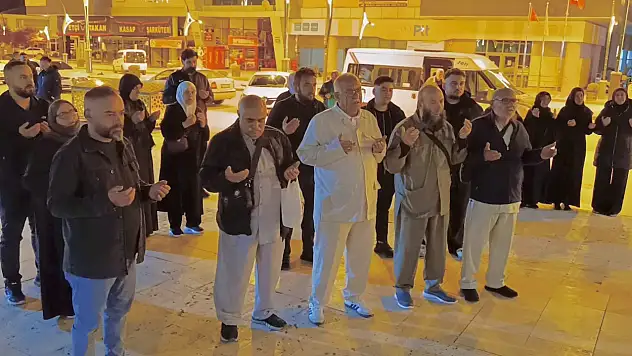 Konya'da hac heyecanı: 15 kişi kutsal topraklara uğurlandı