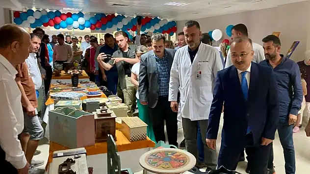 Konya'da hastanede açılan sergi ilgi odağı oldu