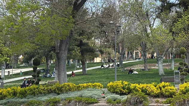 Konya'da havalar ısındı: Parklar şenlendi!