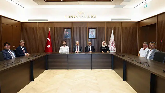 Konya'da hayırseverlerden eğitime destek: İmzalar Vali Akın huzurunda atıldı