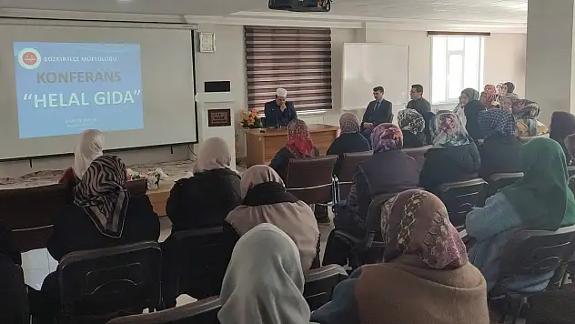 Konya'da 'Helal Gıda' konulu konferans