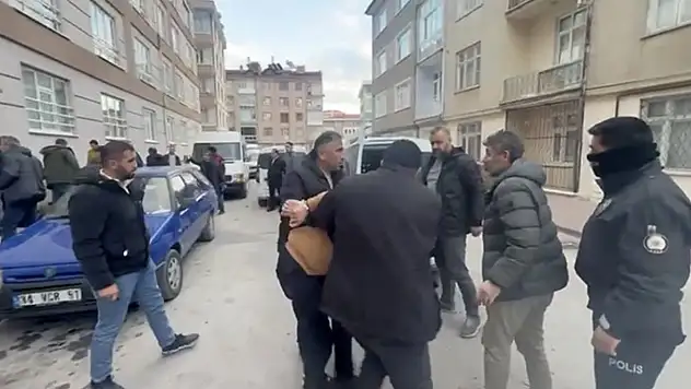 Konya'da her yerde aranan şahıs 4 kişiyle birlikte polise zorluk çıkardı!