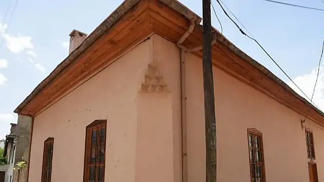 Konya'da herkes önünden geçiyor ama kimse tarihini bilmiyor: O caminin yapımını çok az kişi hatırlar!