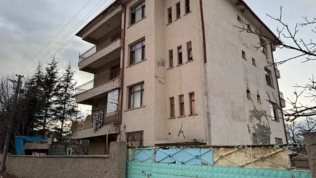 Konya'da ihbara giden polislere silahlı saldırı: Evde yangın çıktı